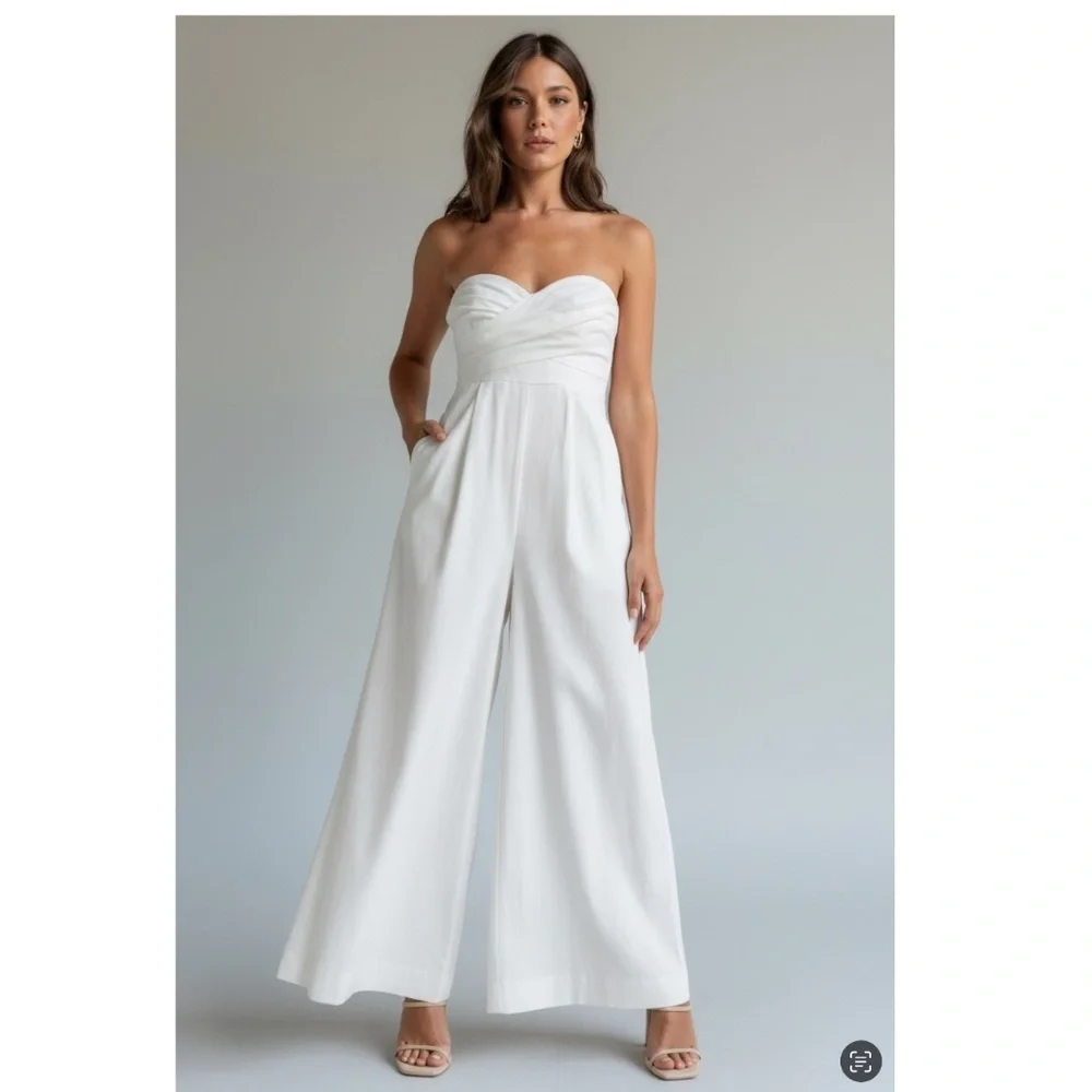 Showpo White Wid Leg Strapless Jumpsuit 100% Cotton Large with Pockets sleek